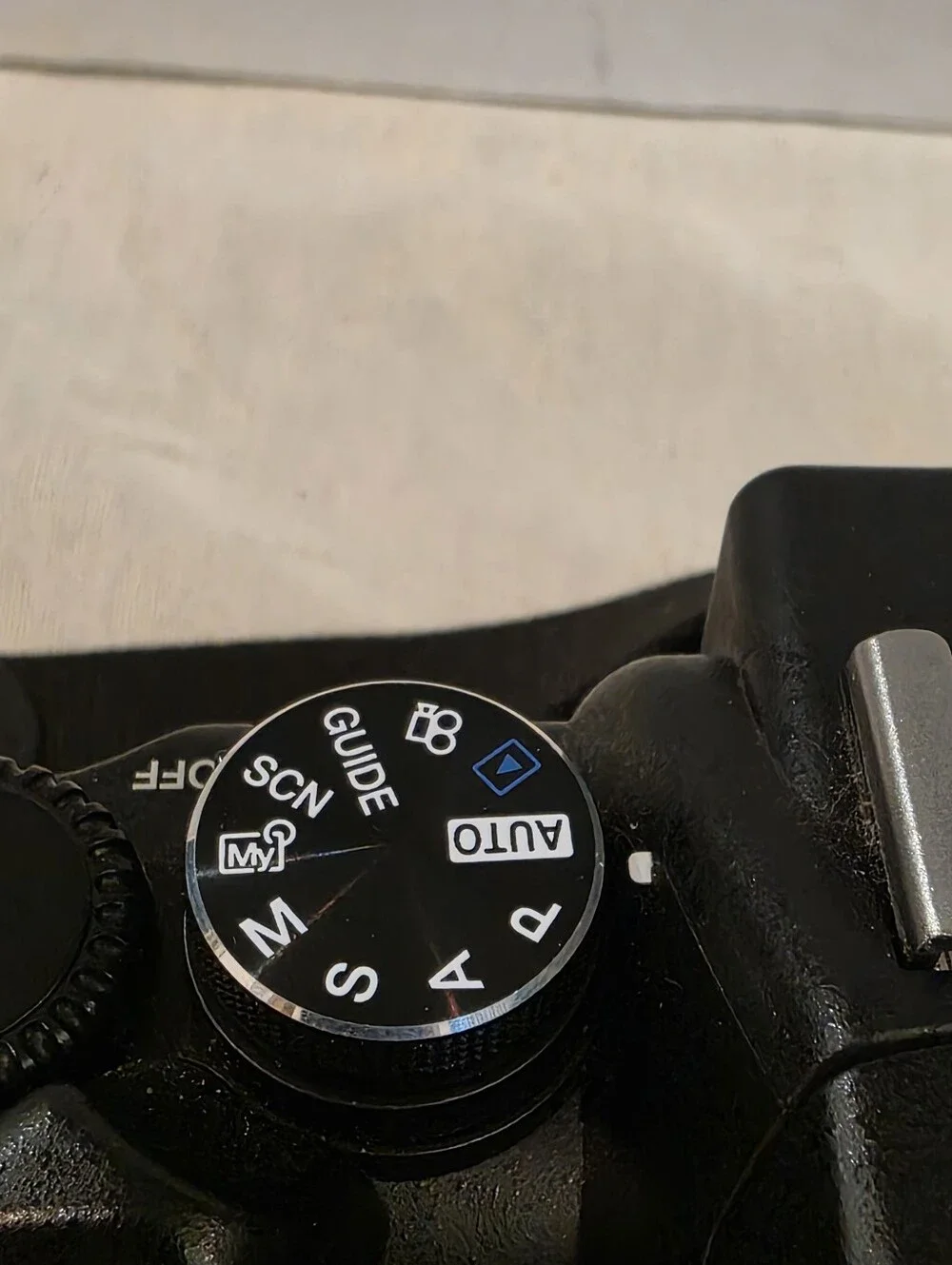 Olympus SP-57OUz 10MP CCD AA Battery Digital Camera/Strap& Lens Cap/ Case